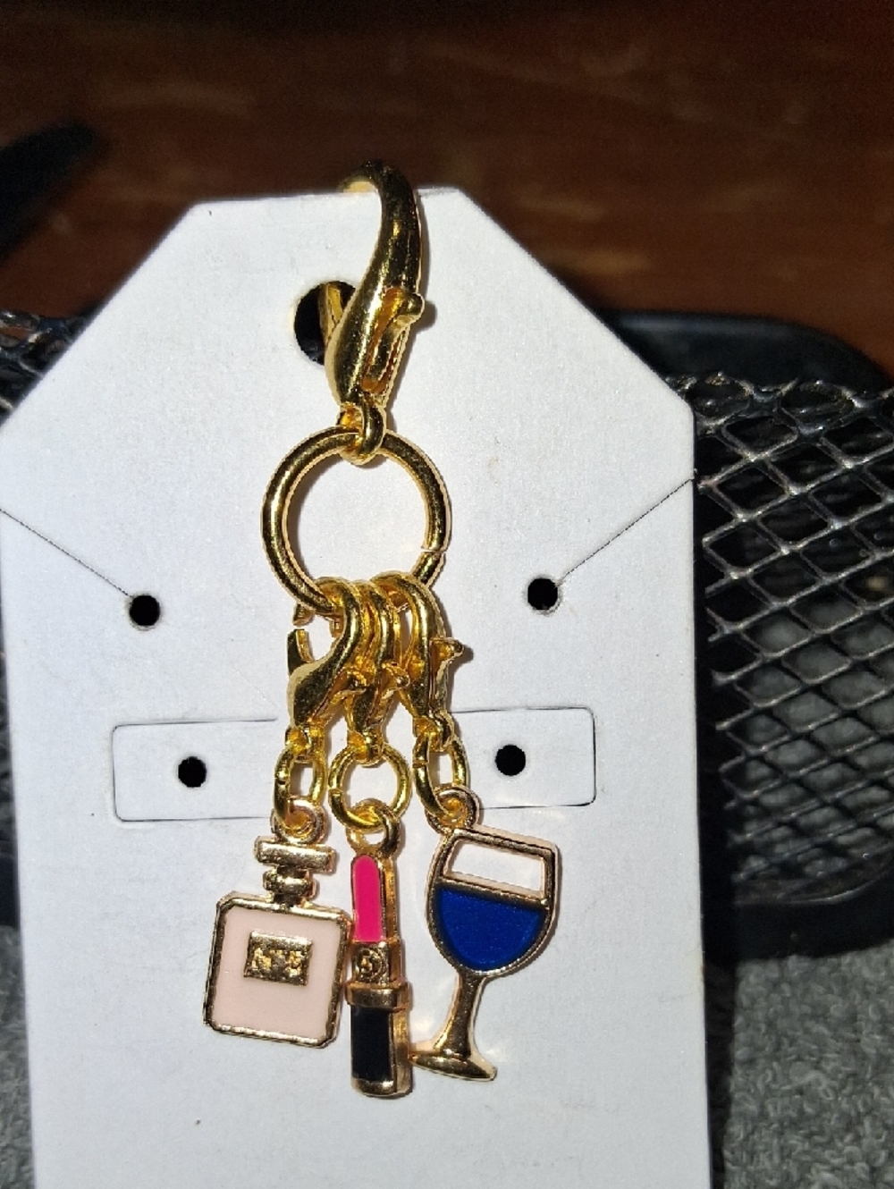 Gold Tone Makeup & Wine Charm Keycharm - Picture 2 of 4